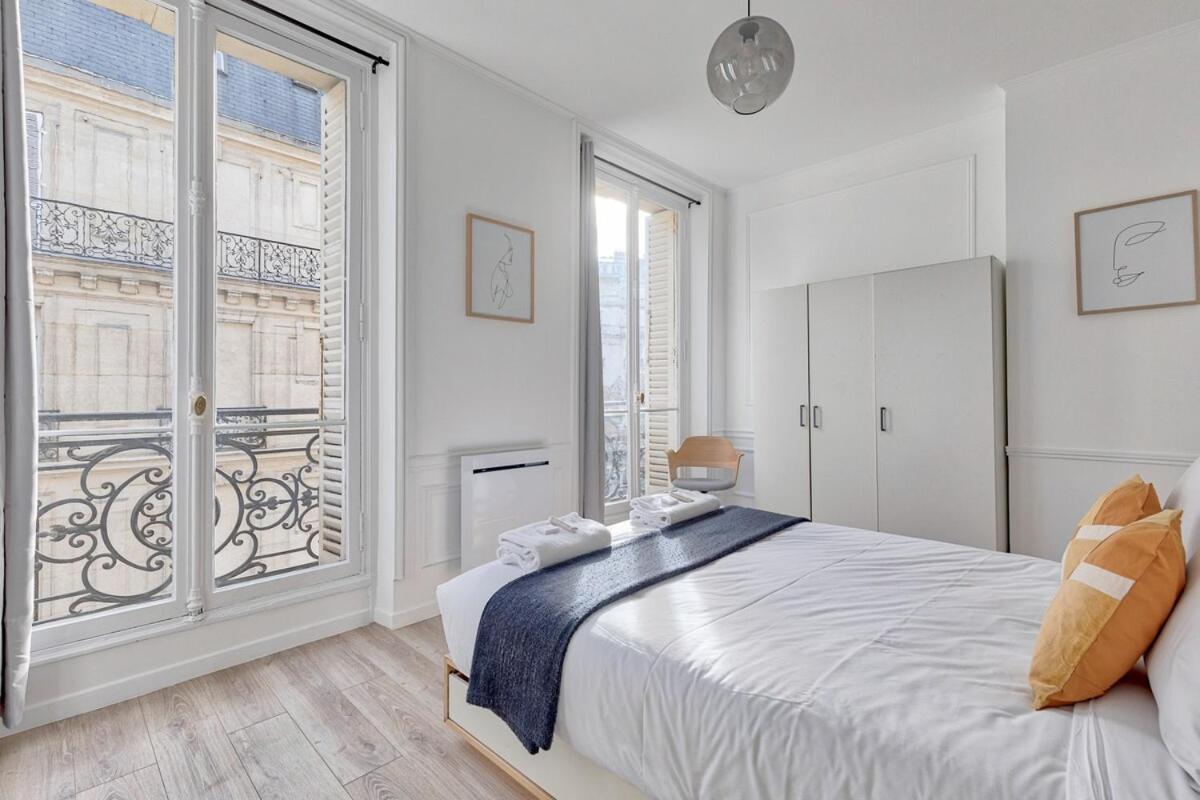 Joli Appartement Champs Elysees - 6P ปารีส ภายนอก รูปภาพ